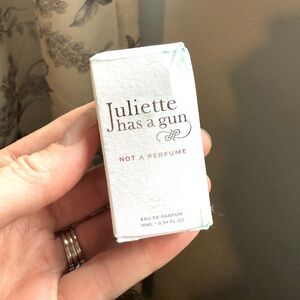 Juliette Has a Gun Not a Perfume Unisex Eau De Parfum 10ml .34oz